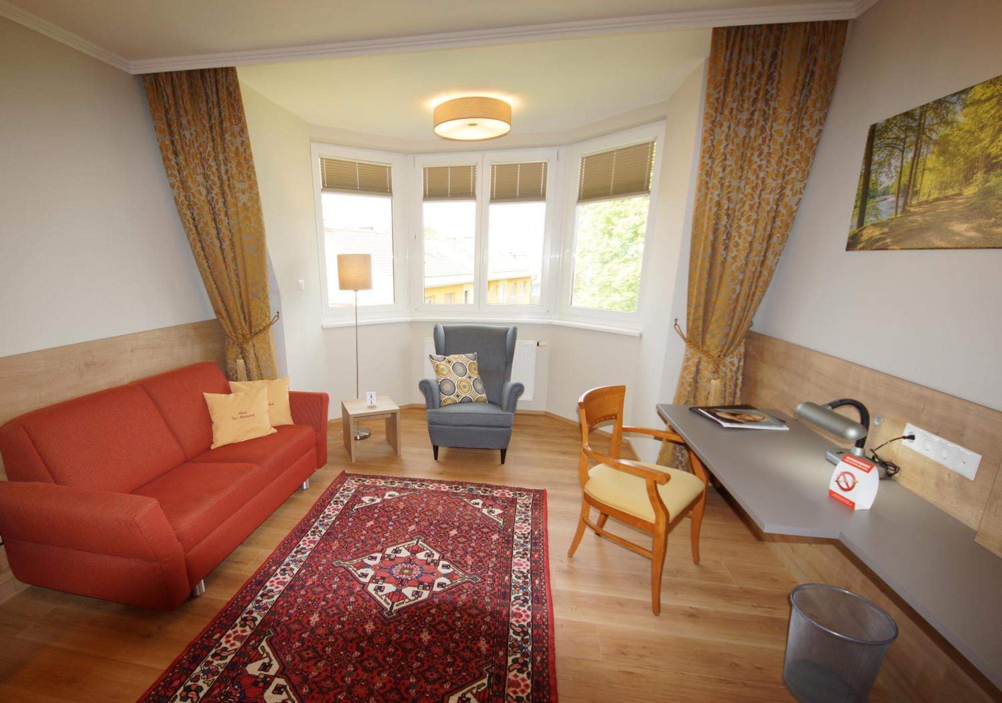 Der Marienhof Garni Hotel 4*